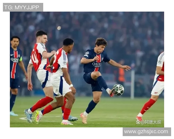 足球巅峰对决实时直播：顶级球星带来激情四射的比赛盛宴